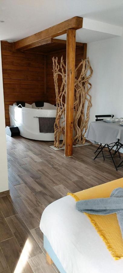 Chambre D'Hotes Des Loyes Jaillans Eksteriør bilde