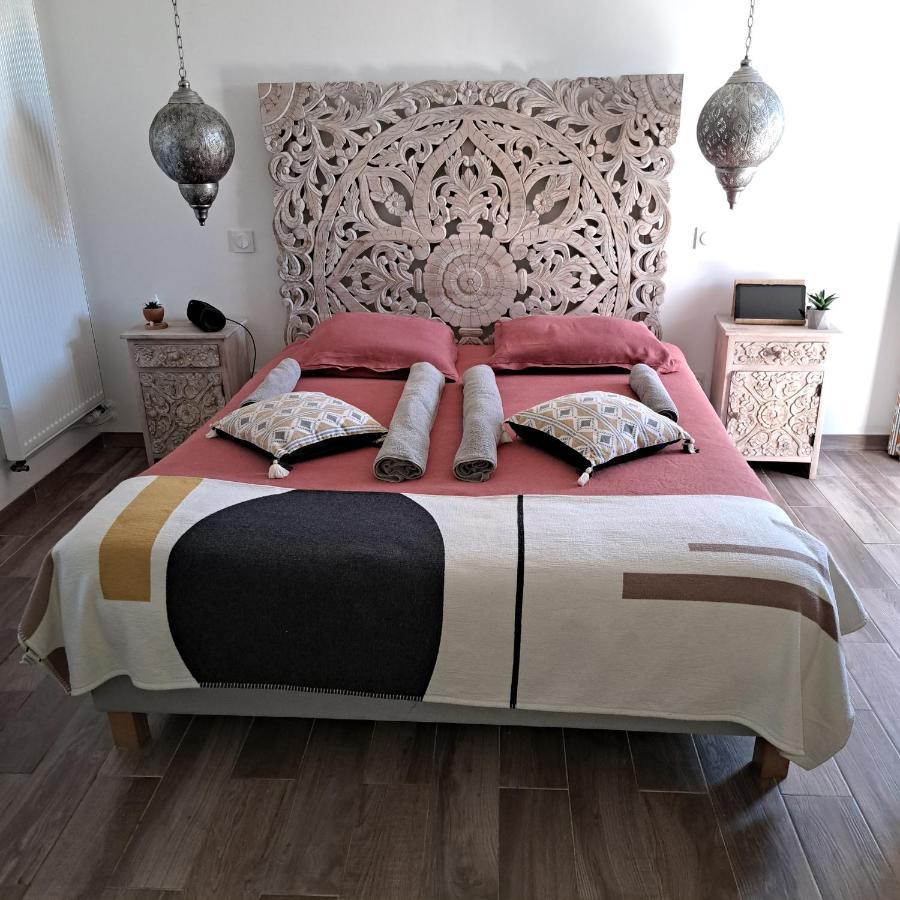 Chambre D'Hotes Des Loyes Jaillans Eksteriør bilde