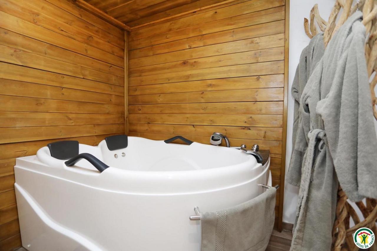 Chambre D'Hotes Des Loyes Jaillans Eksteriør bilde